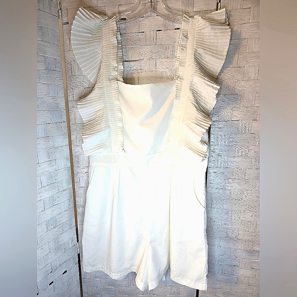 LENA White Ruffled Romper - Picture 3 of 7